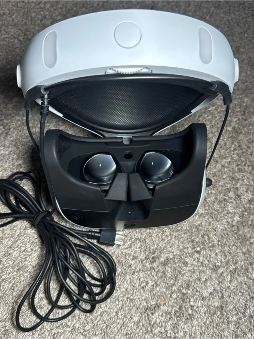 Sony White PS VR Headset Bundle with White Motion Controllers and Accessories